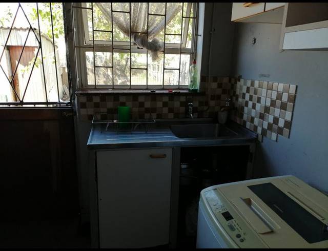 2 BEDROOM HOUSE FOR SALE IN BROOKLYN